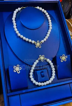 Sun Flower Pearls Set Bead
