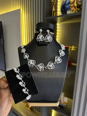 Pearl Luxury Extra