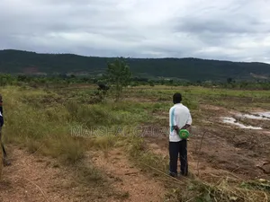 4 Acres Titled Land at Ayikuma (Mountain View)