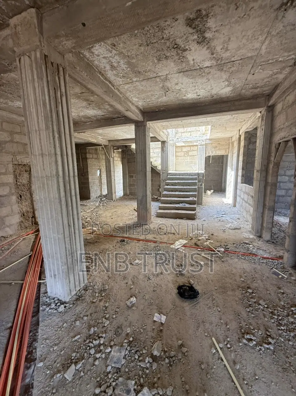 14bdrm Mansion in Juaben Effiduase for sale