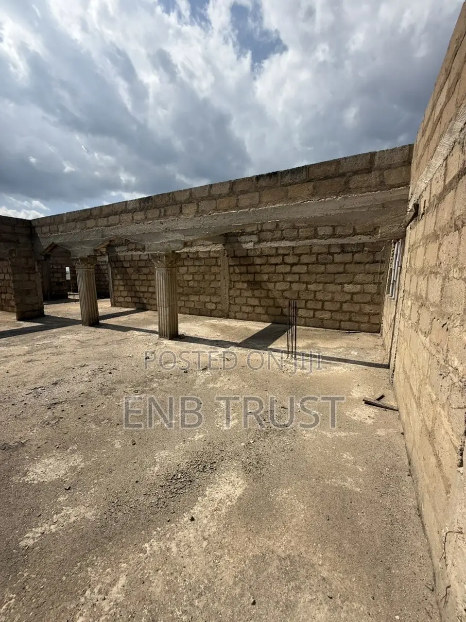 14bdrm Mansion in Juaben Effiduase for sale