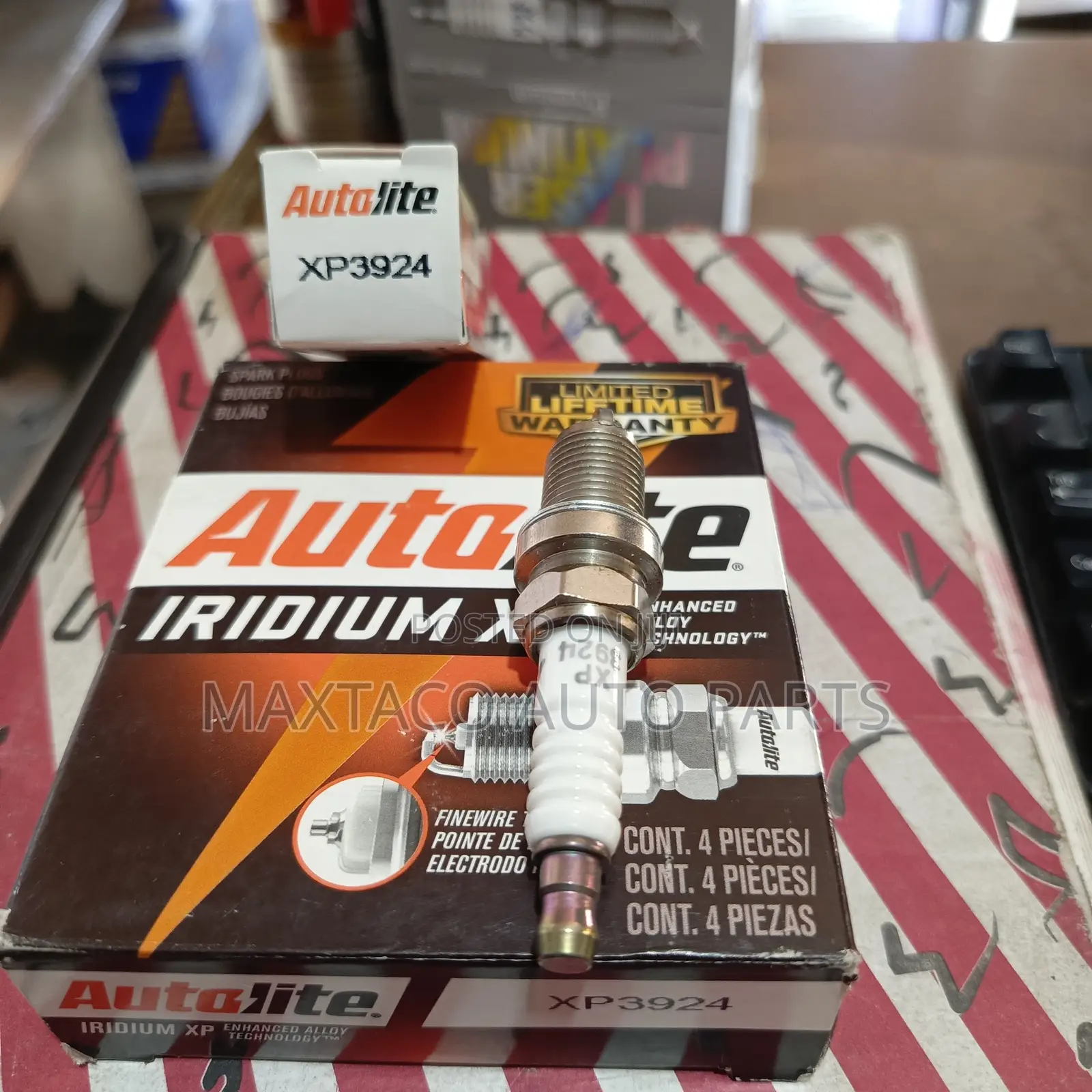 Autolite Xp3924 Iridium Xp Spark Plugs for Hyundai 1996-2010