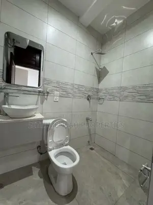 4bdrm Townhouse/Terrace in Labone for sale