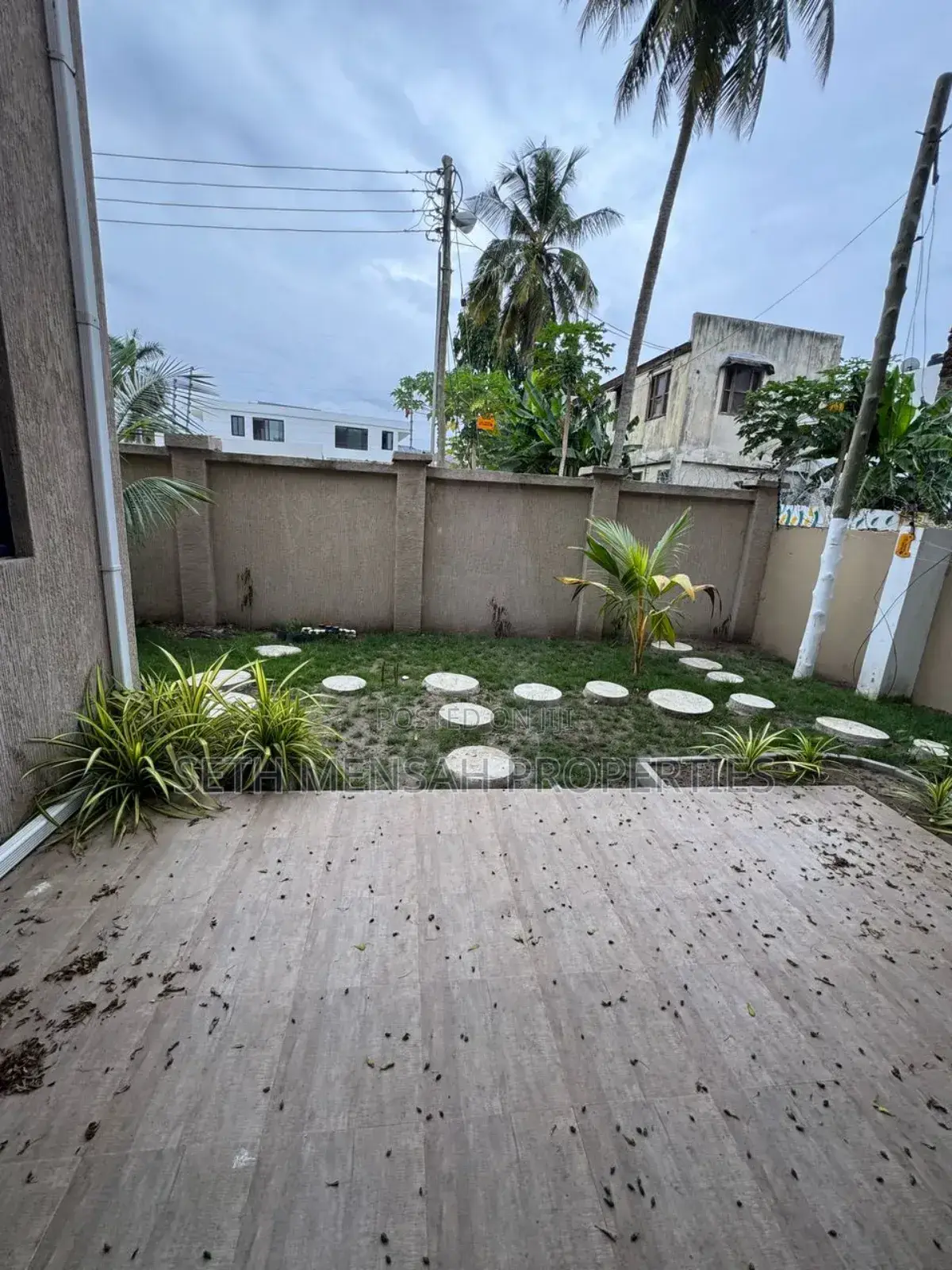 4bdrm Townhouse/Terrace in Labone for sale
