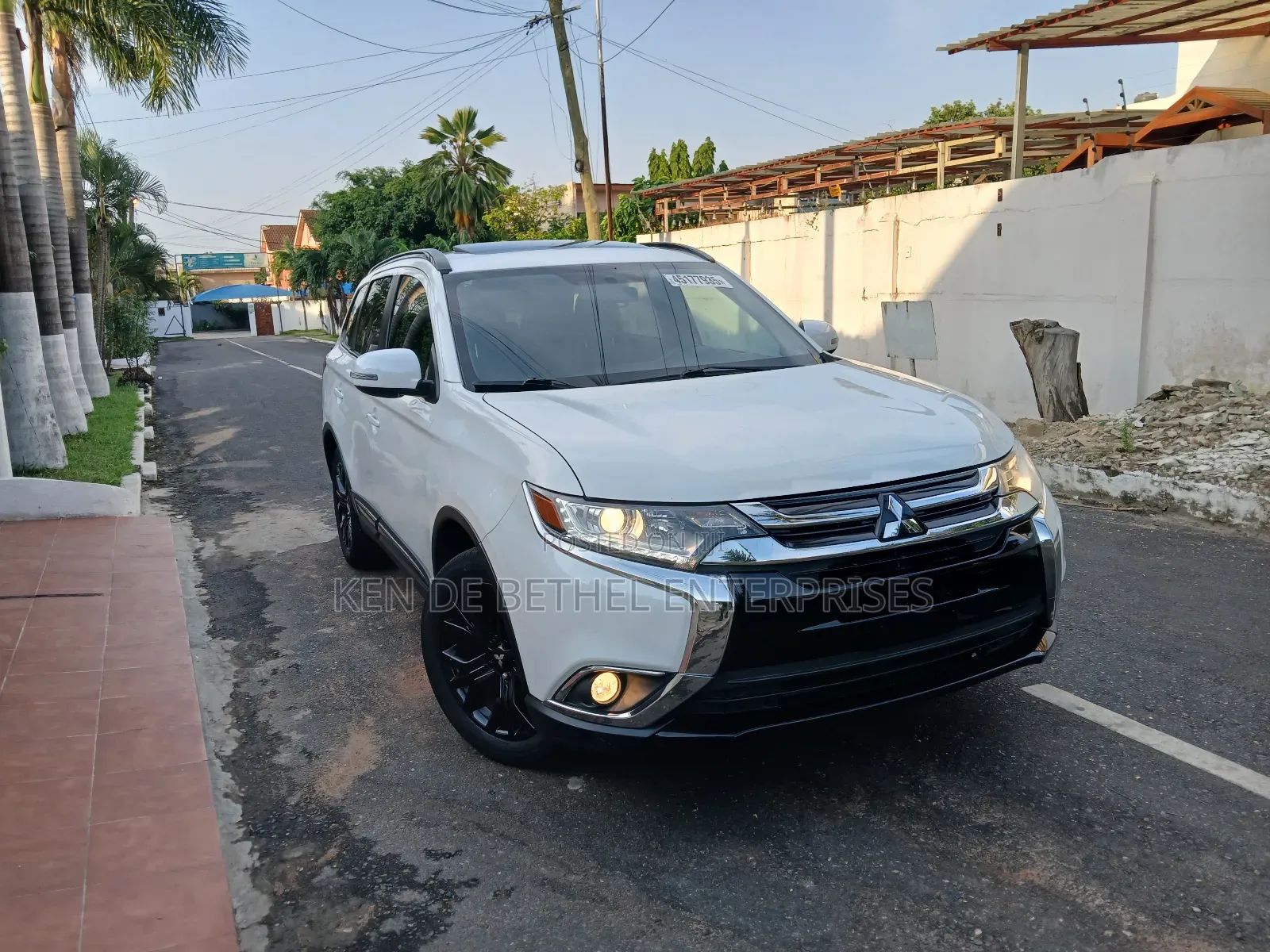 Mitsubishi Outlander SE AWC 2018 White