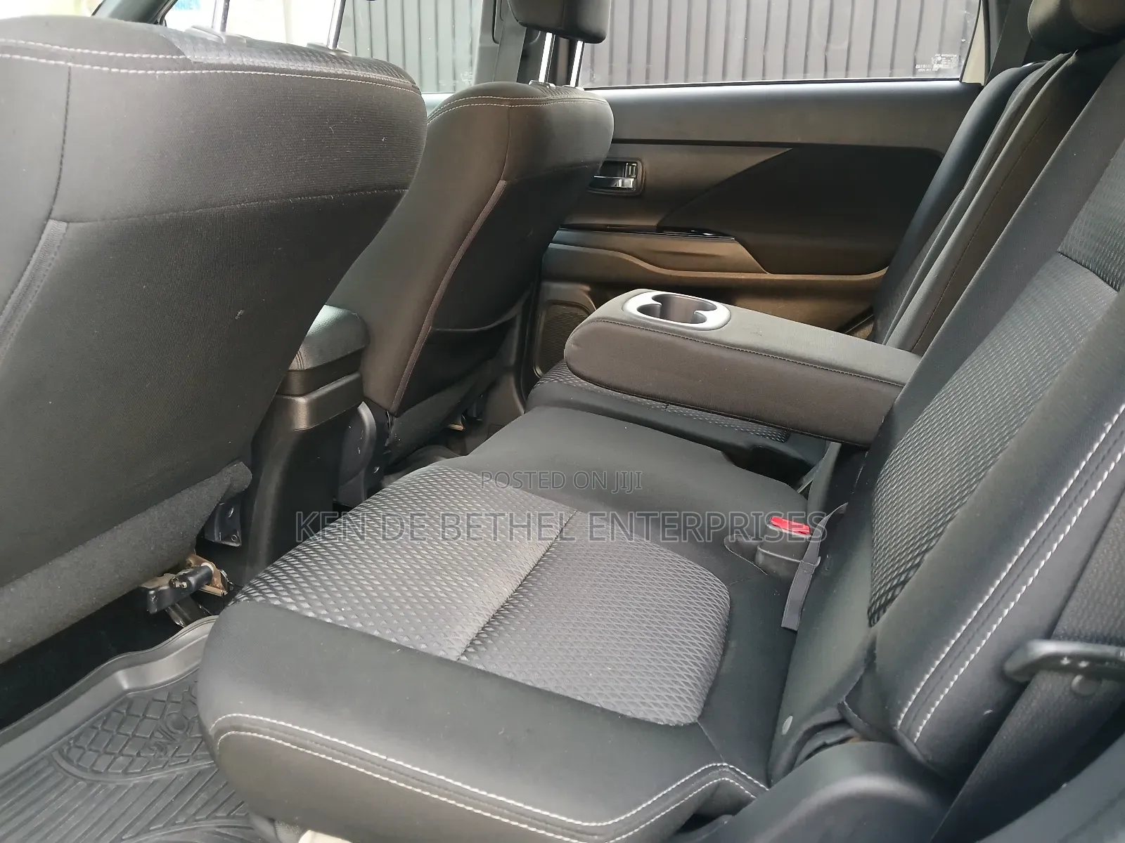 Mitsubishi Outlander SE AWC 2018 White