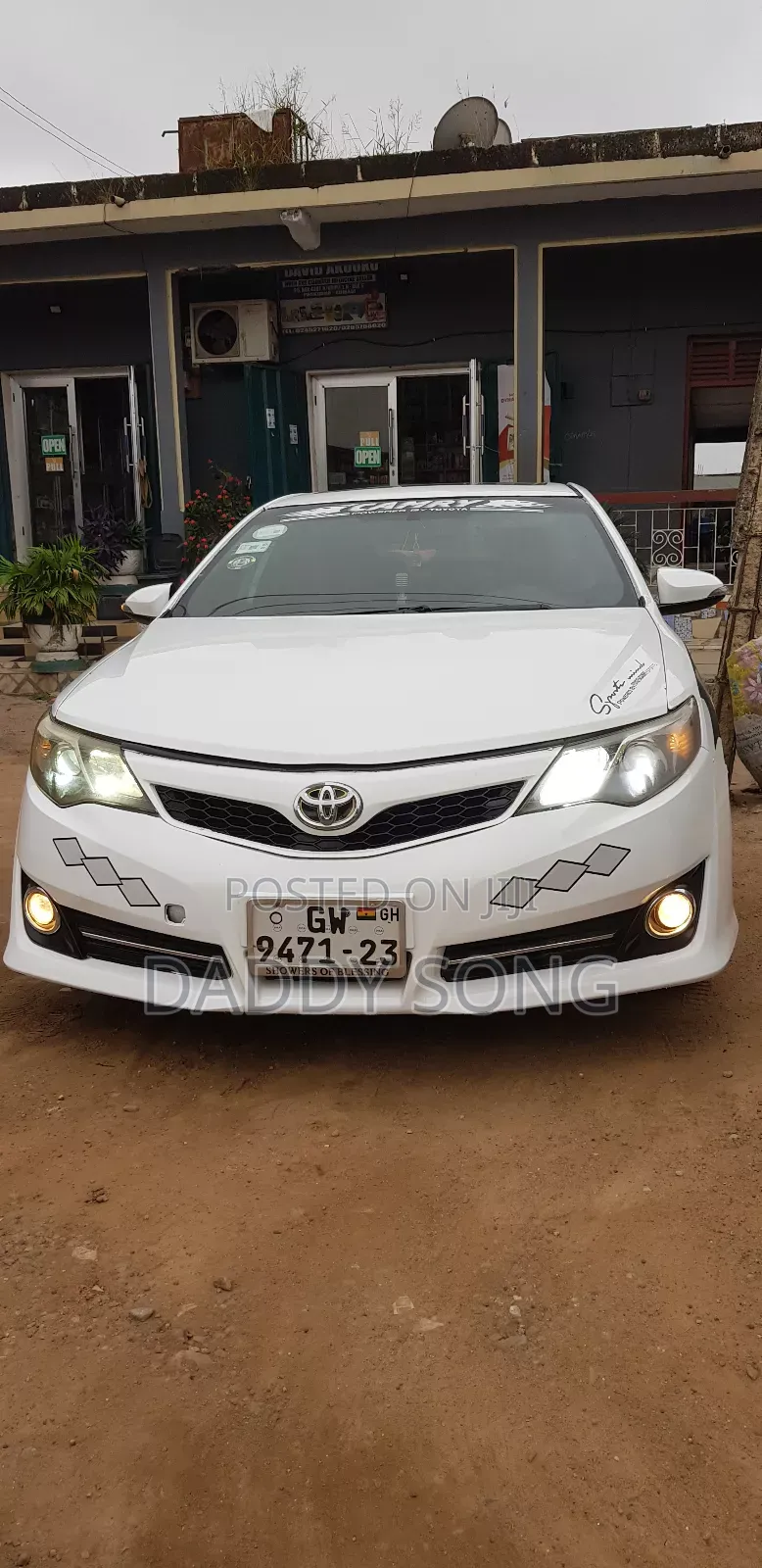 Toyota Camry L 4dr Sedan (2.5L 4cyl 6A) 2014 White