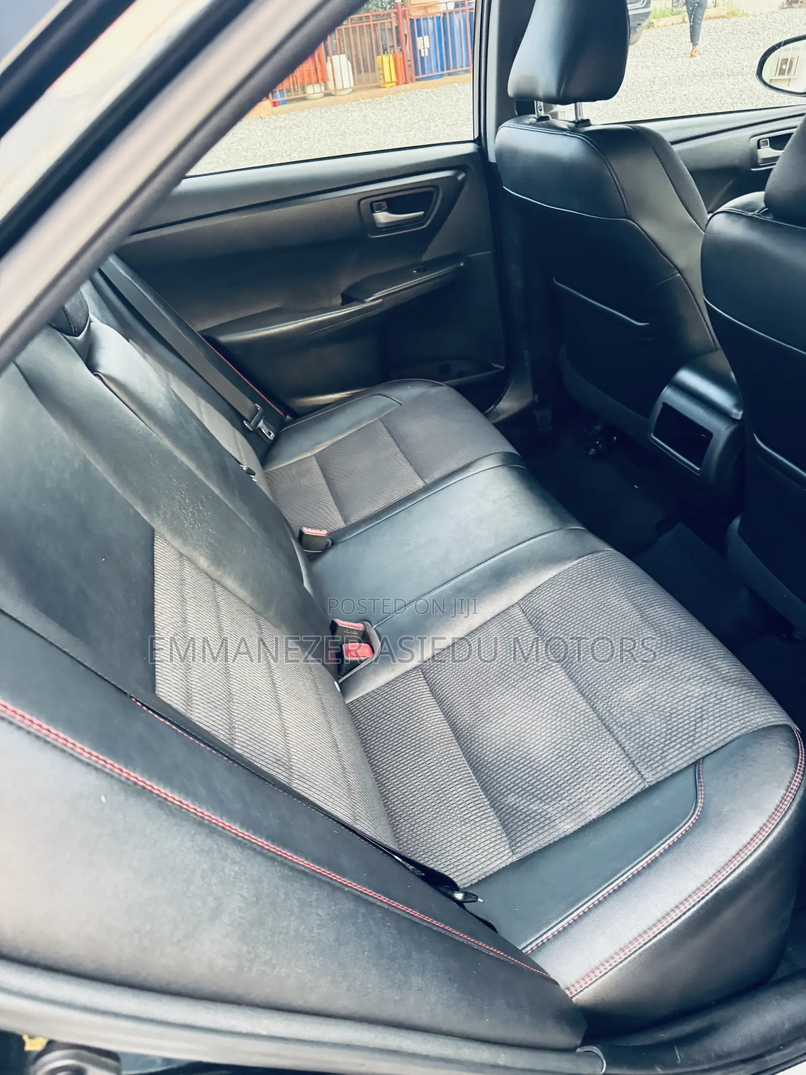 Toyota Camry SE 4dr Sedan (2.5L 4cyl 6A) 2017 Black