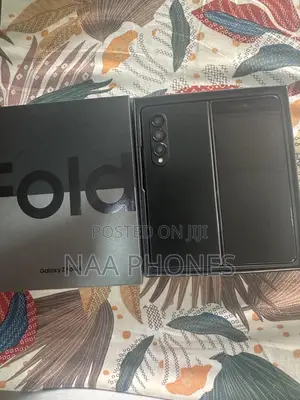 New Samsung Galaxy Z Fold4 256 GB Black