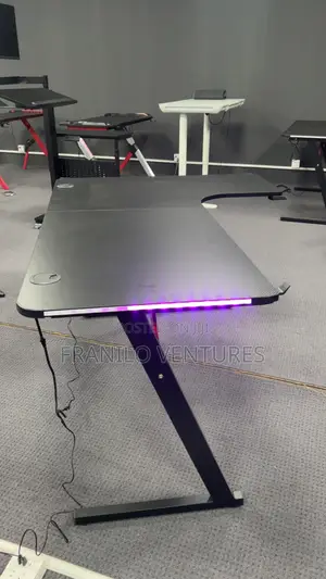 1.6m L-Shaped Gaming/Computer Table