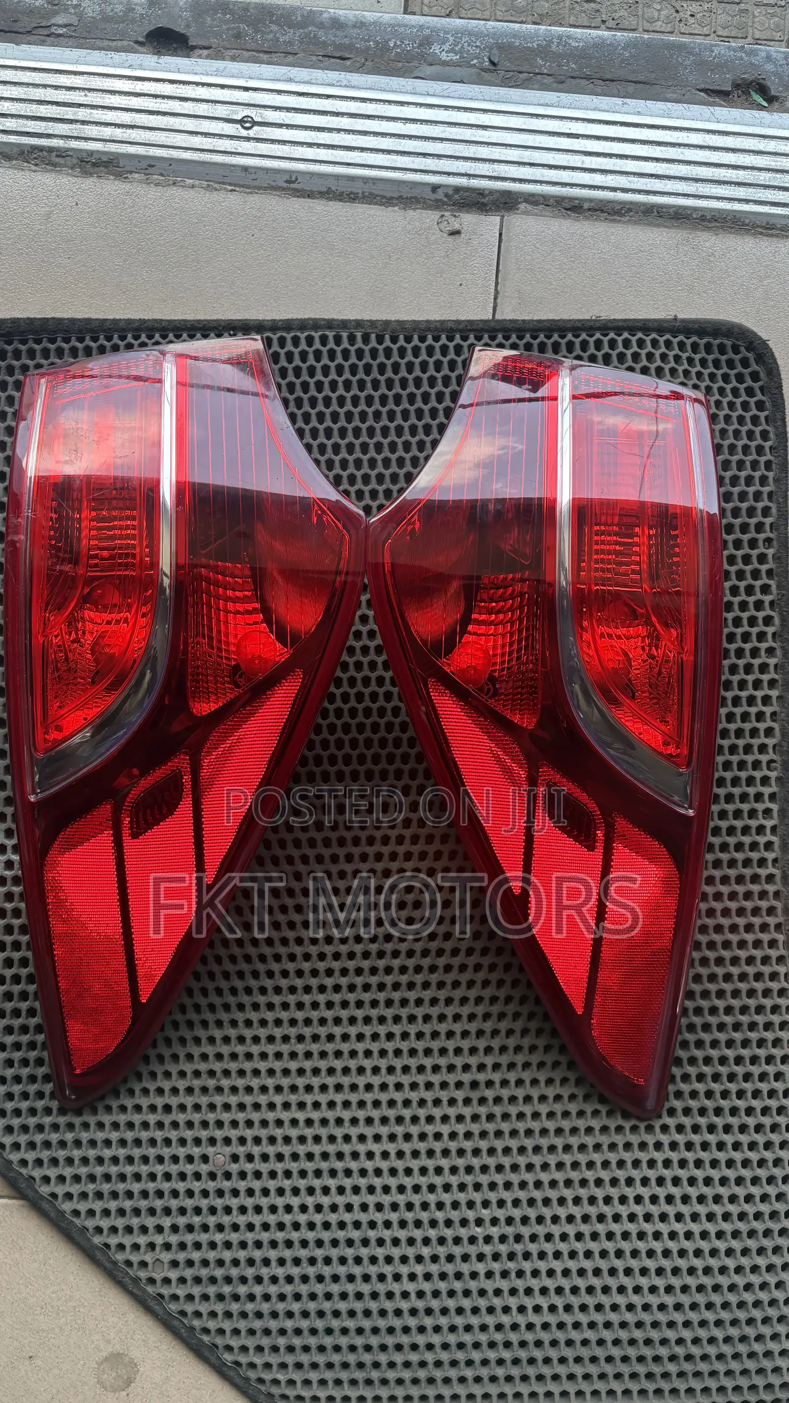 Hyundai Santa Fe Taillight 2010,2011,2012,2013,2014,2015,2016,2017
