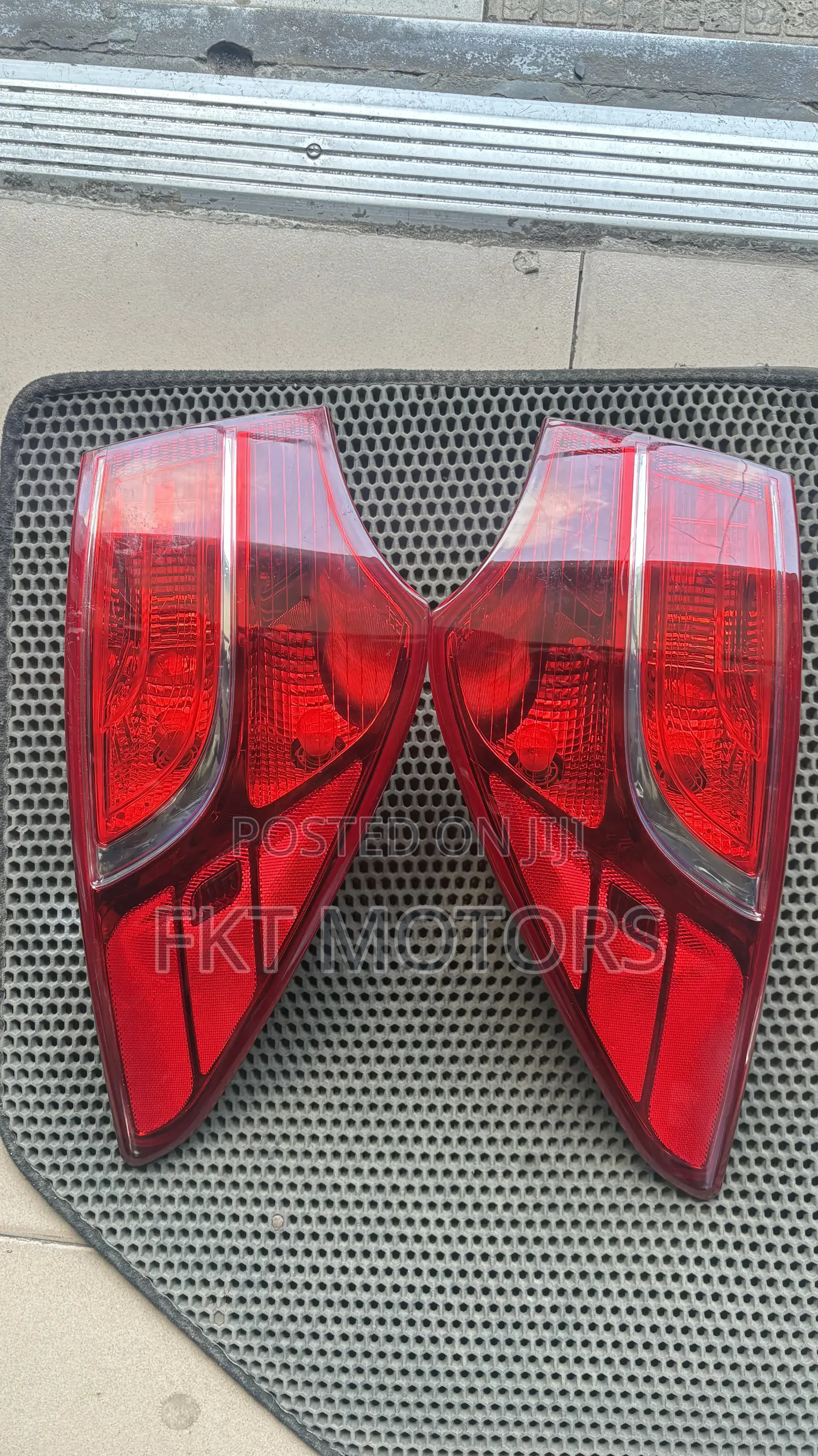 Hyundai Santa Fe Taillight 2010,2011,2012,2013,2014,2015,2016,2017