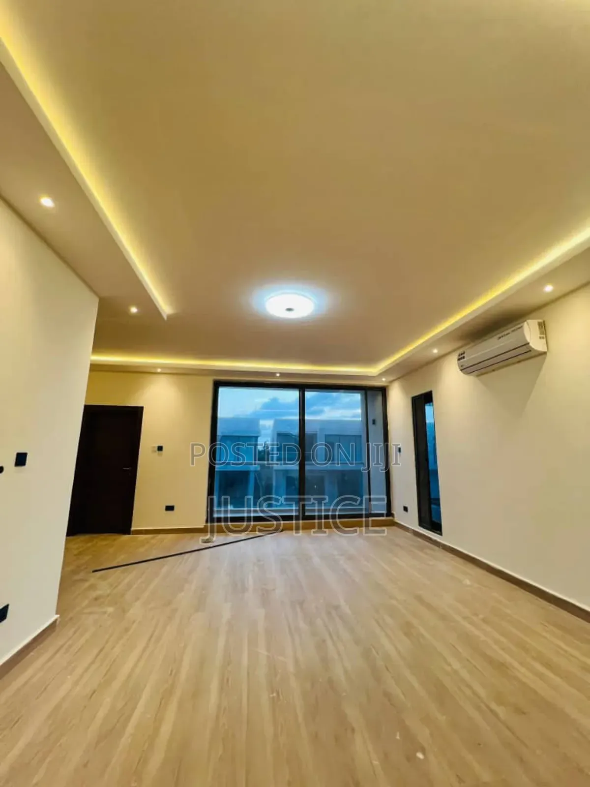 4bdrm House in Ashaley Botwe, School Junction for sale