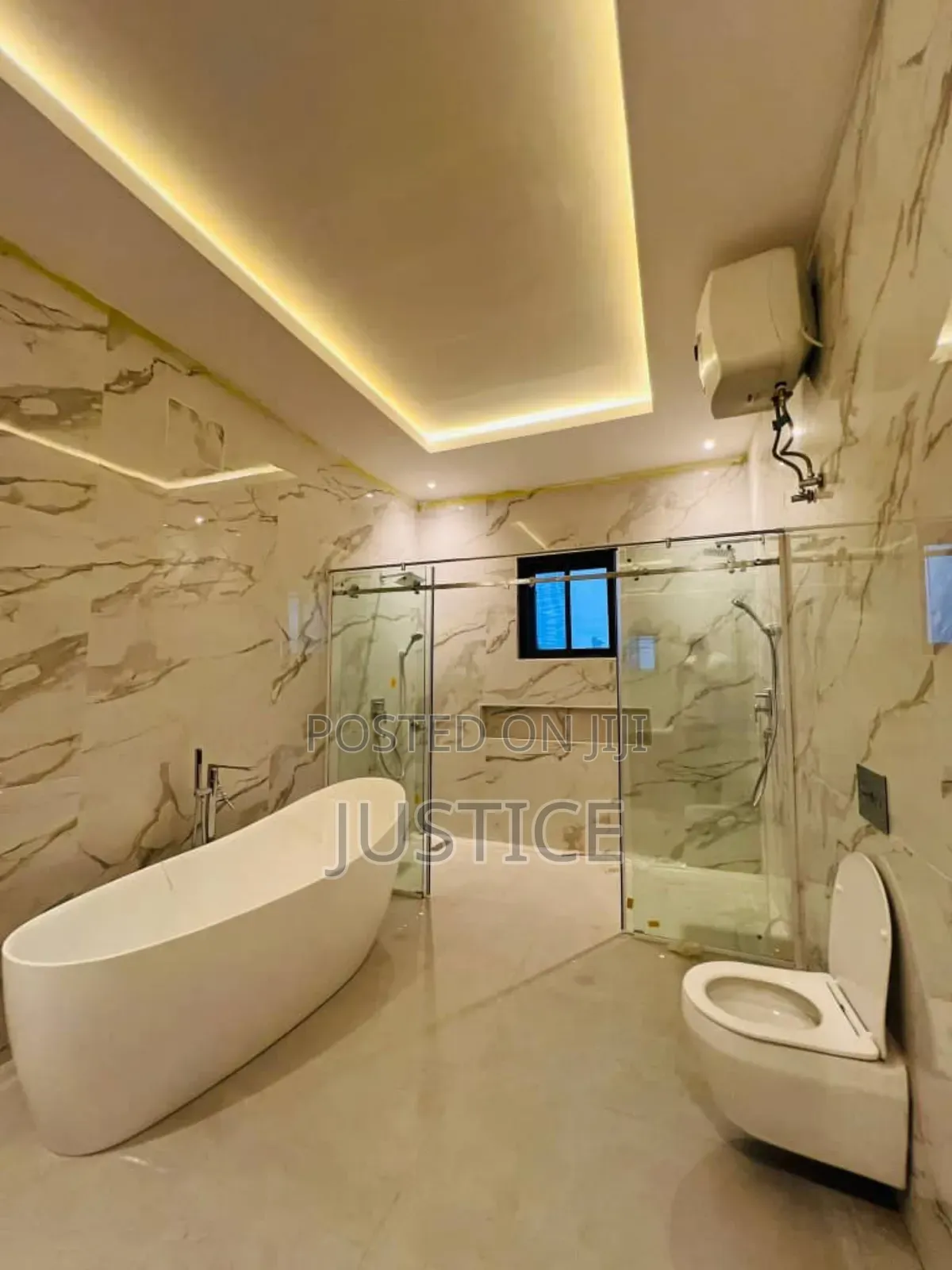 4bdrm House in Ashaley Botwe, School Junction for sale