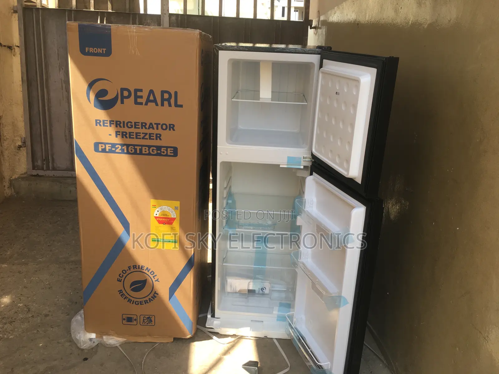 Pearl Pf-216tbg-5e Doubledoor Top Freezer 136litres