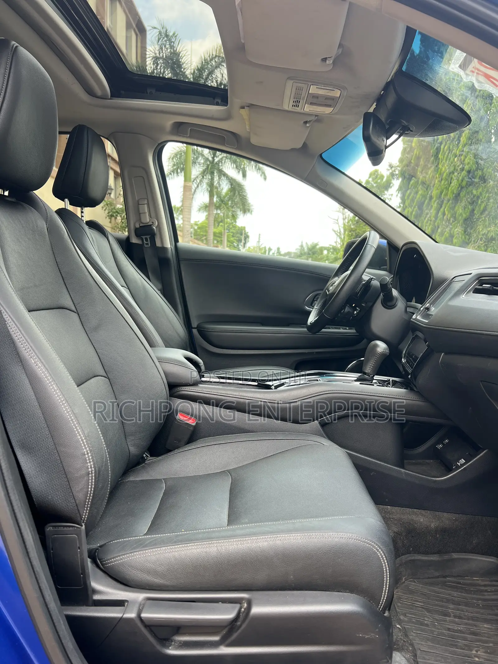 Honda HR-V Touring 2021 Blue