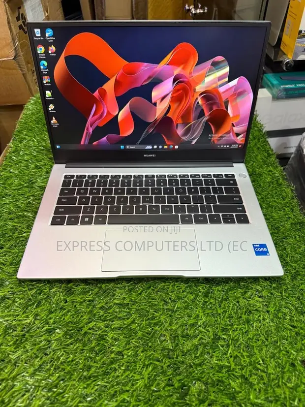 Laptop Huawei MateBook HZ-W19 16GB Intel Core I5 SSHD (Hybrid