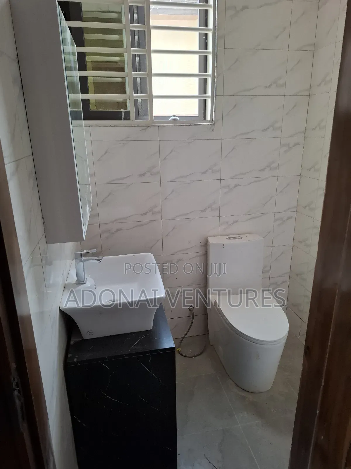 2bdrm Apartment in Ahodwo Daban, Kumasi Metropolitan for rent