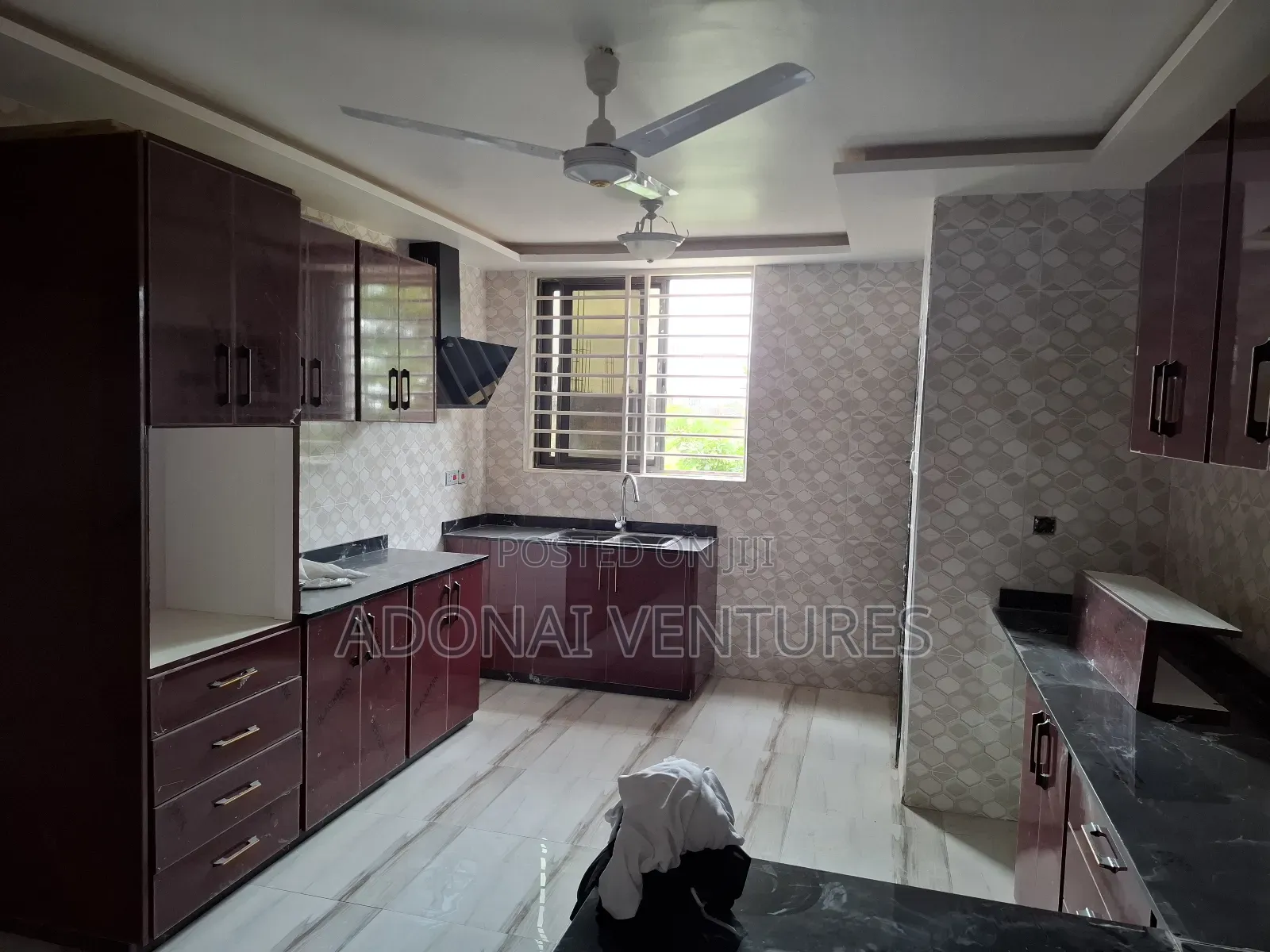 2bdrm Apartment in Ahodwo Daban, Kumasi Metropolitan for rent
