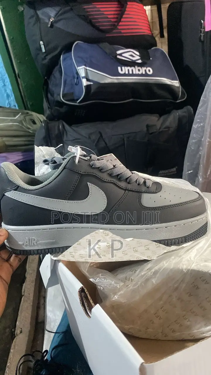 Nike Air Force