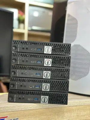 Desktop Computer Dell Optiplex 7070 8GB Intel Core I5 SSD 256GB