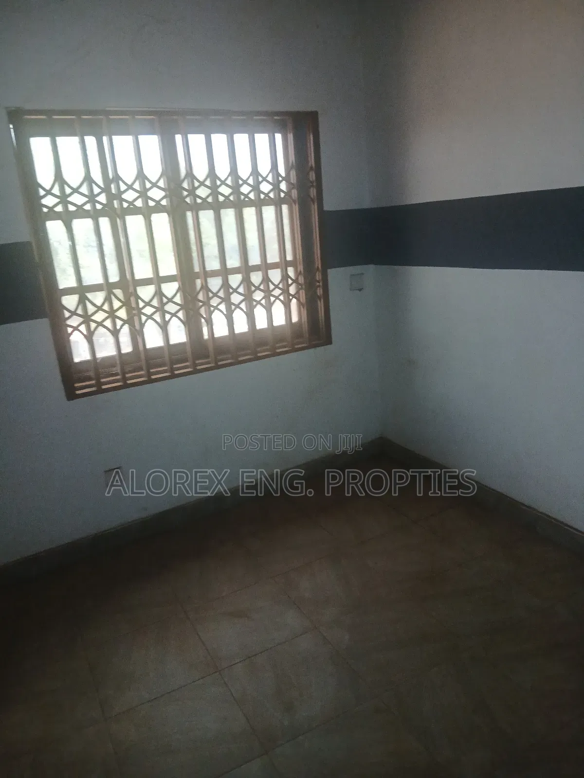 2bdrm Apartment in 2 Washrooms, Adenta for rent