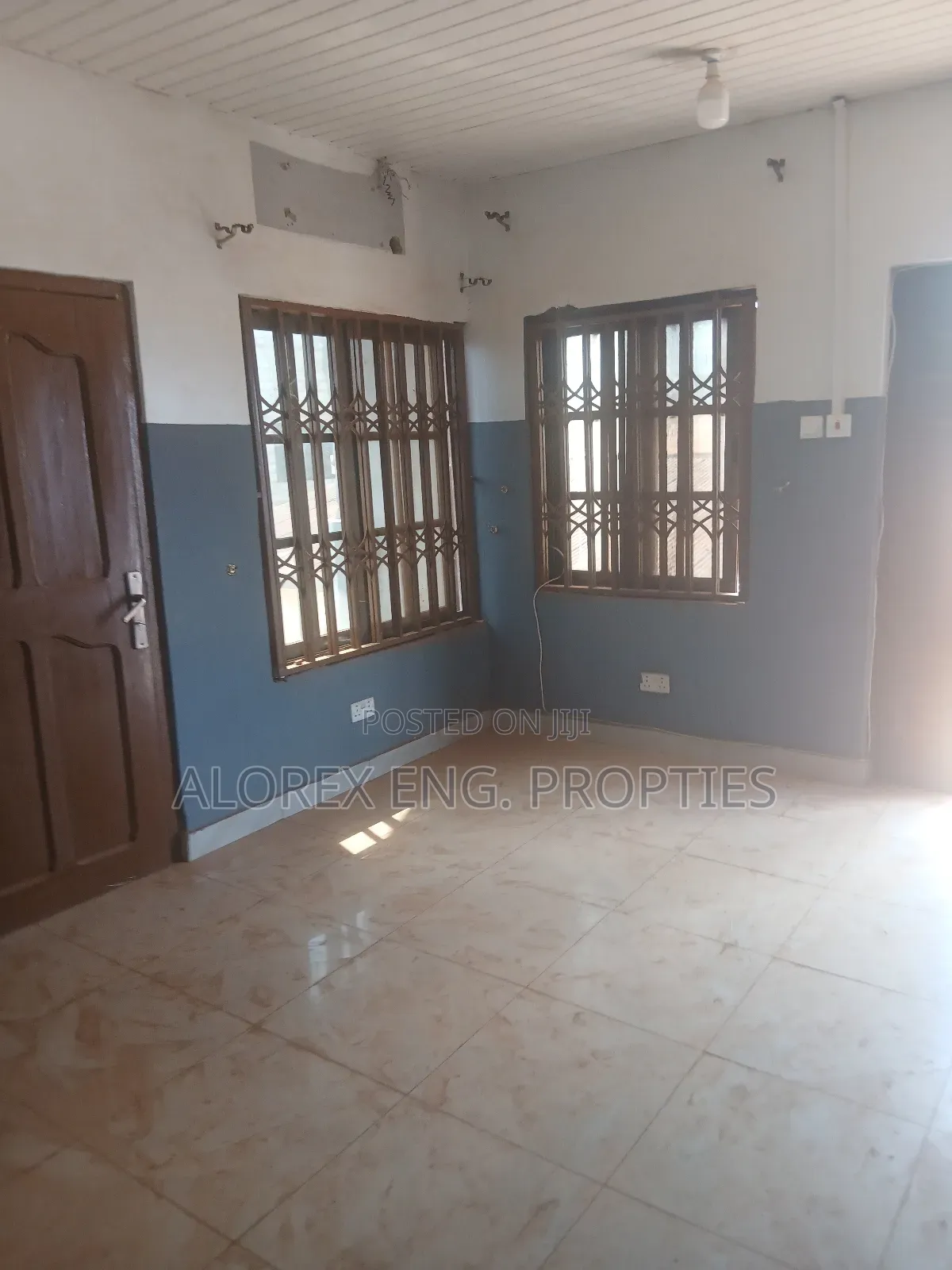 2bdrm Apartment in 2 Washrooms, Adenta for rent