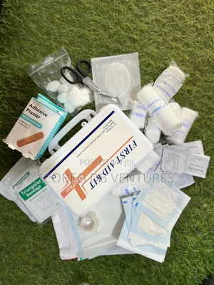 Kingphar 10 Person First Aid Kit