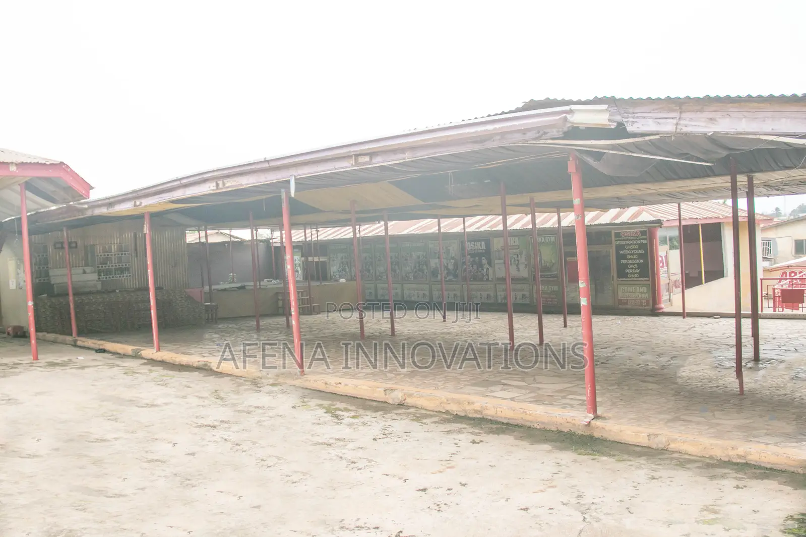 Large Auditorium 4 Church/Meeting 3 Offices Land Size 120x120ft