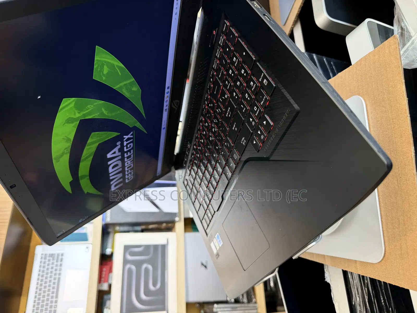 Laptop Asus ROG GL702VM 16GB Intel Core I7 HDD+SSD 1T