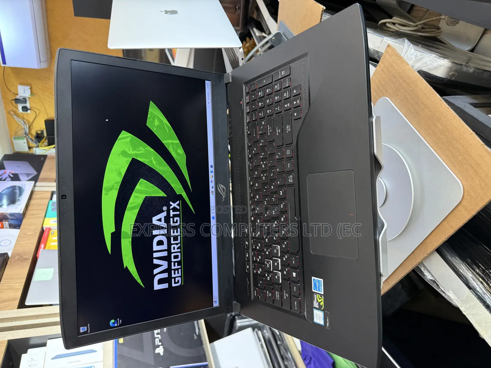 Laptop Asus ROG GL702VM 16GB Intel Core I7 HDD+SSD 1T