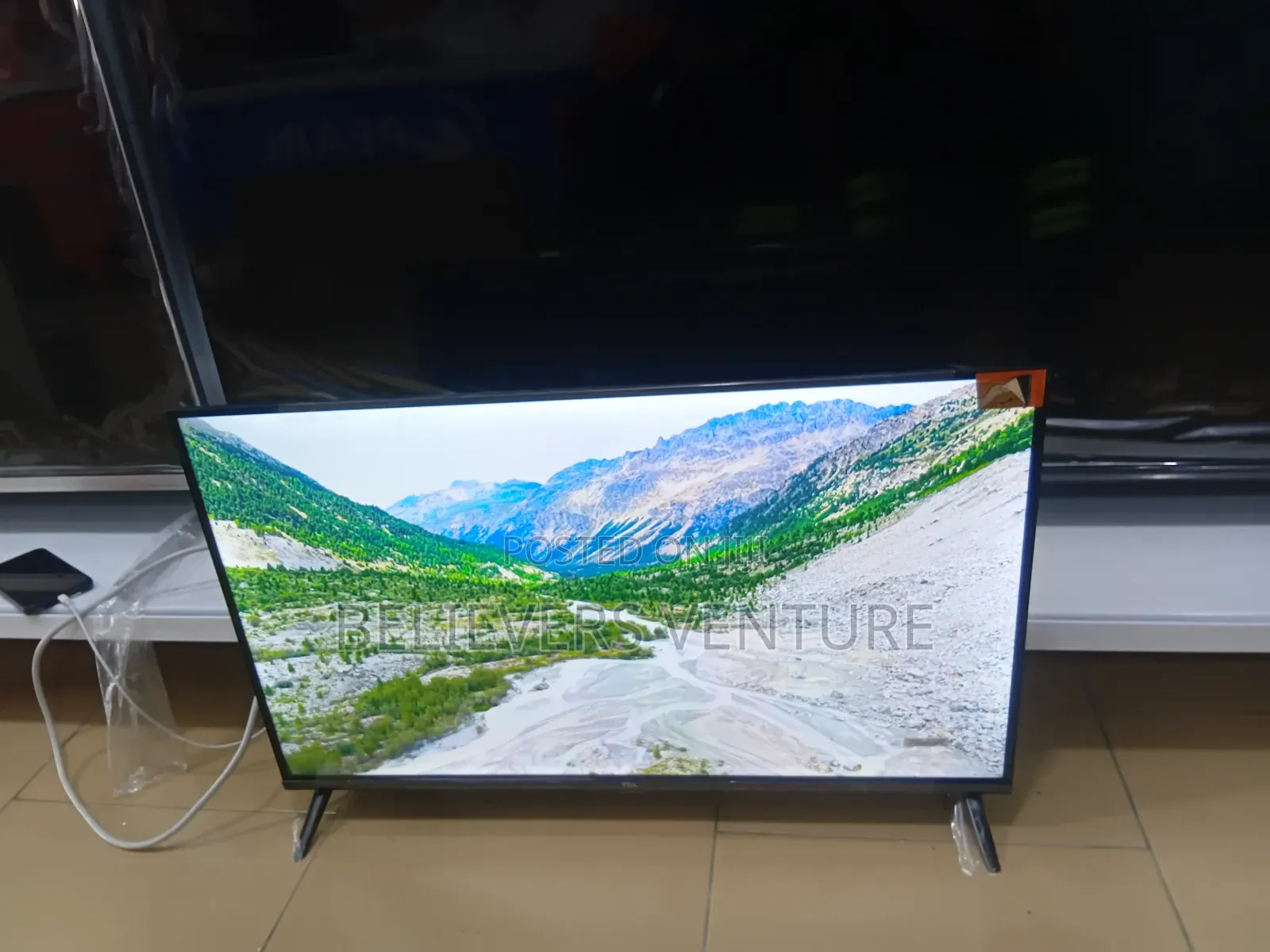 Smart Android Screen – Powered by TCL Quality
