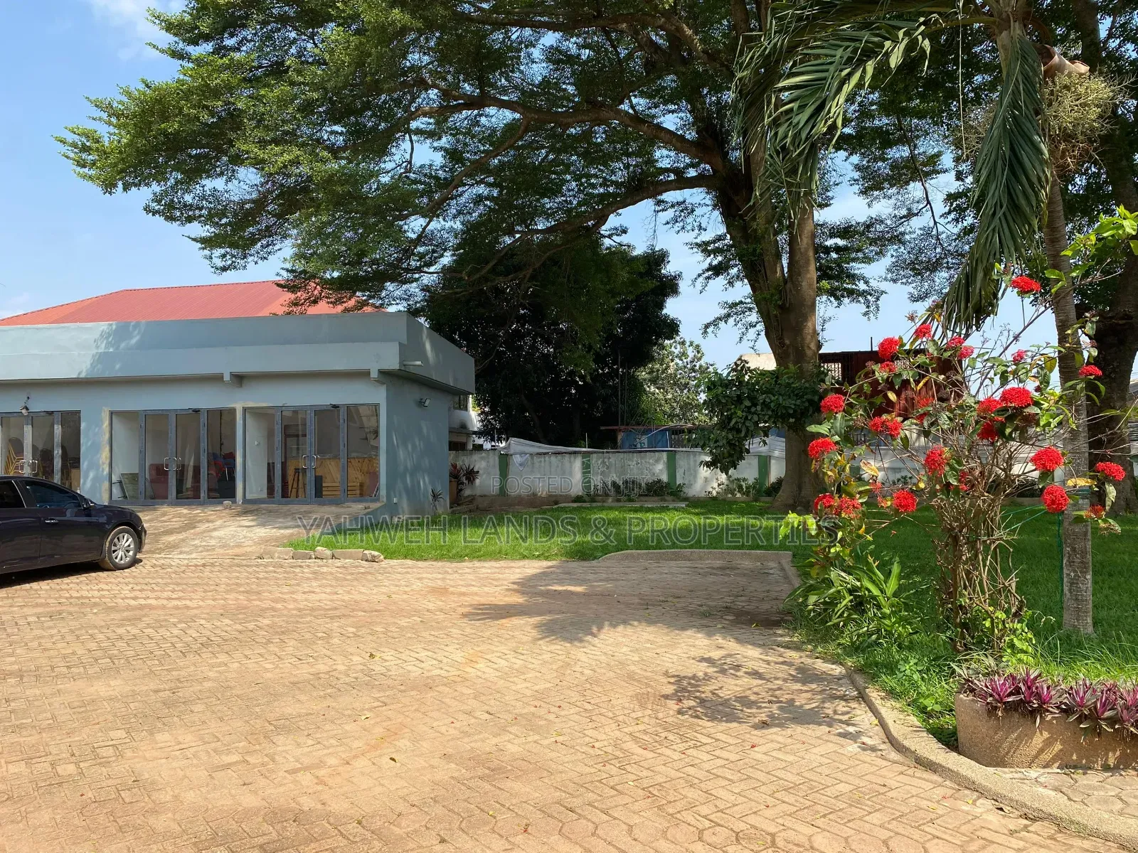 5bdrm House in Adenta for rent