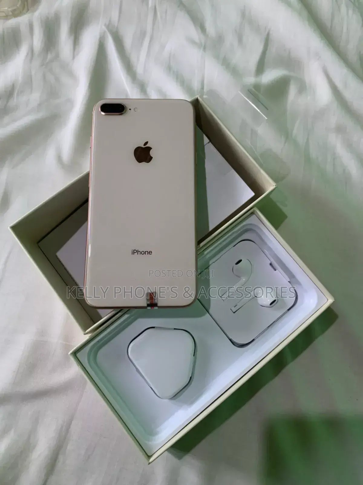 New Apple iPhone 8 Plus 256 GB Gold