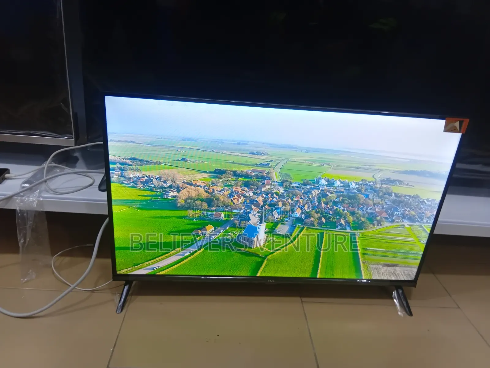 Smart Android Home Display – TCL Visual Performance