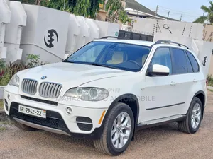 BMW X5 sDrive35i 4dr SUV (3.0L 6cyl Turbo 8A) 2014 White