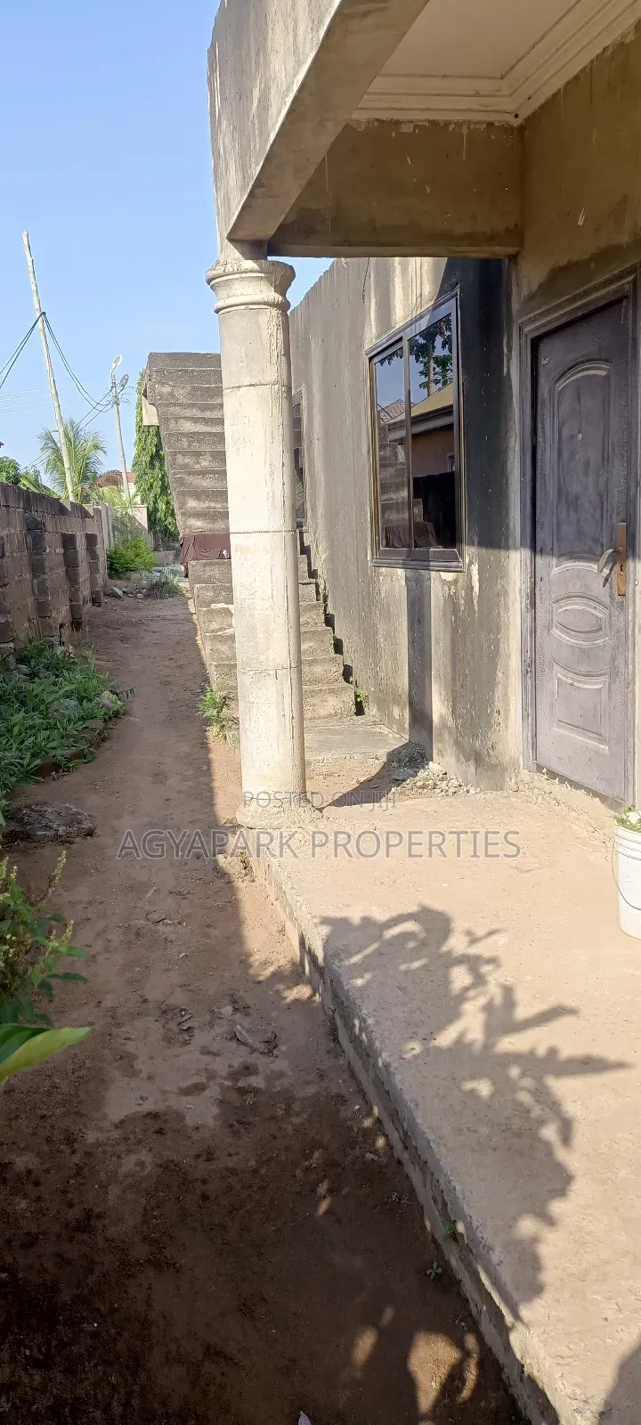 2bdrm House in Obeyeyie, Amasaman for sale