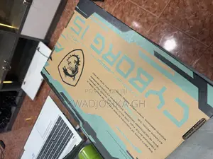 Laptop MSI Cyborg 15 8GB Intel Core i7 SSD 512GB