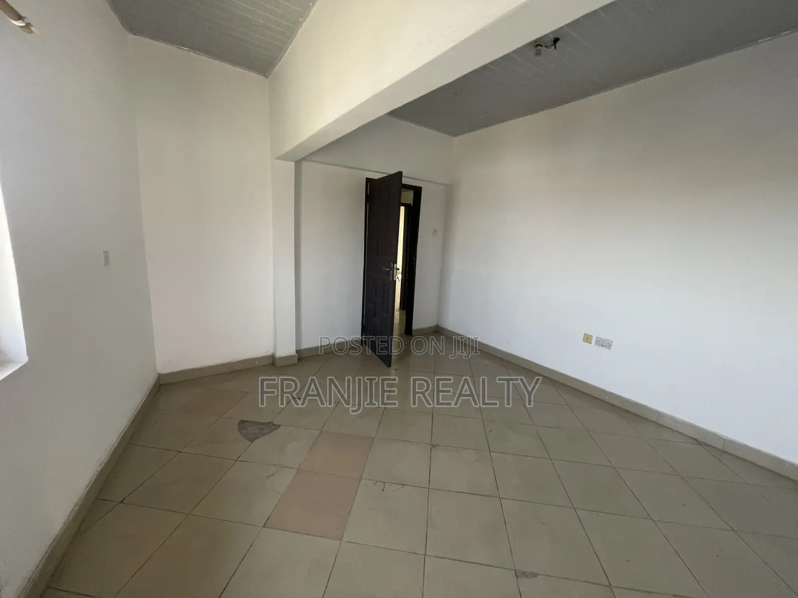 2bdrm Apartment in Franjie Realty, North Kaneshie for rent