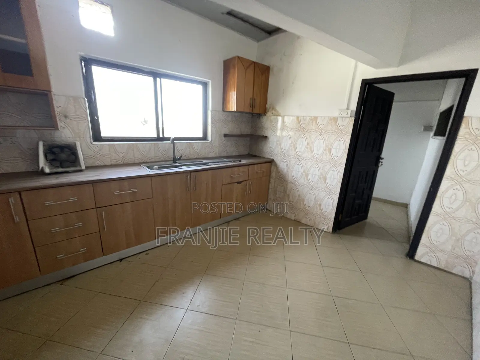 2bdrm Apartment in Franjie Realty, North Kaneshie for rent