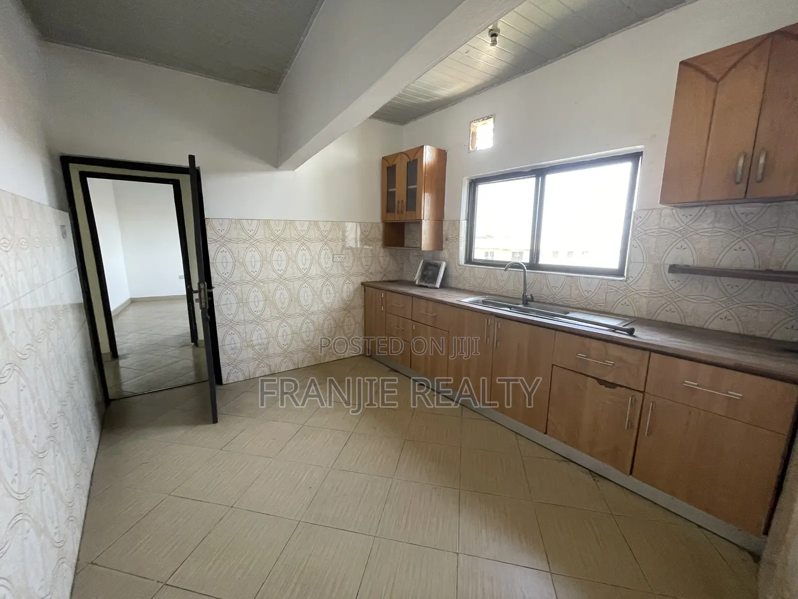 2bdrm Apartment in Franjie Realty, North Kaneshie for rent