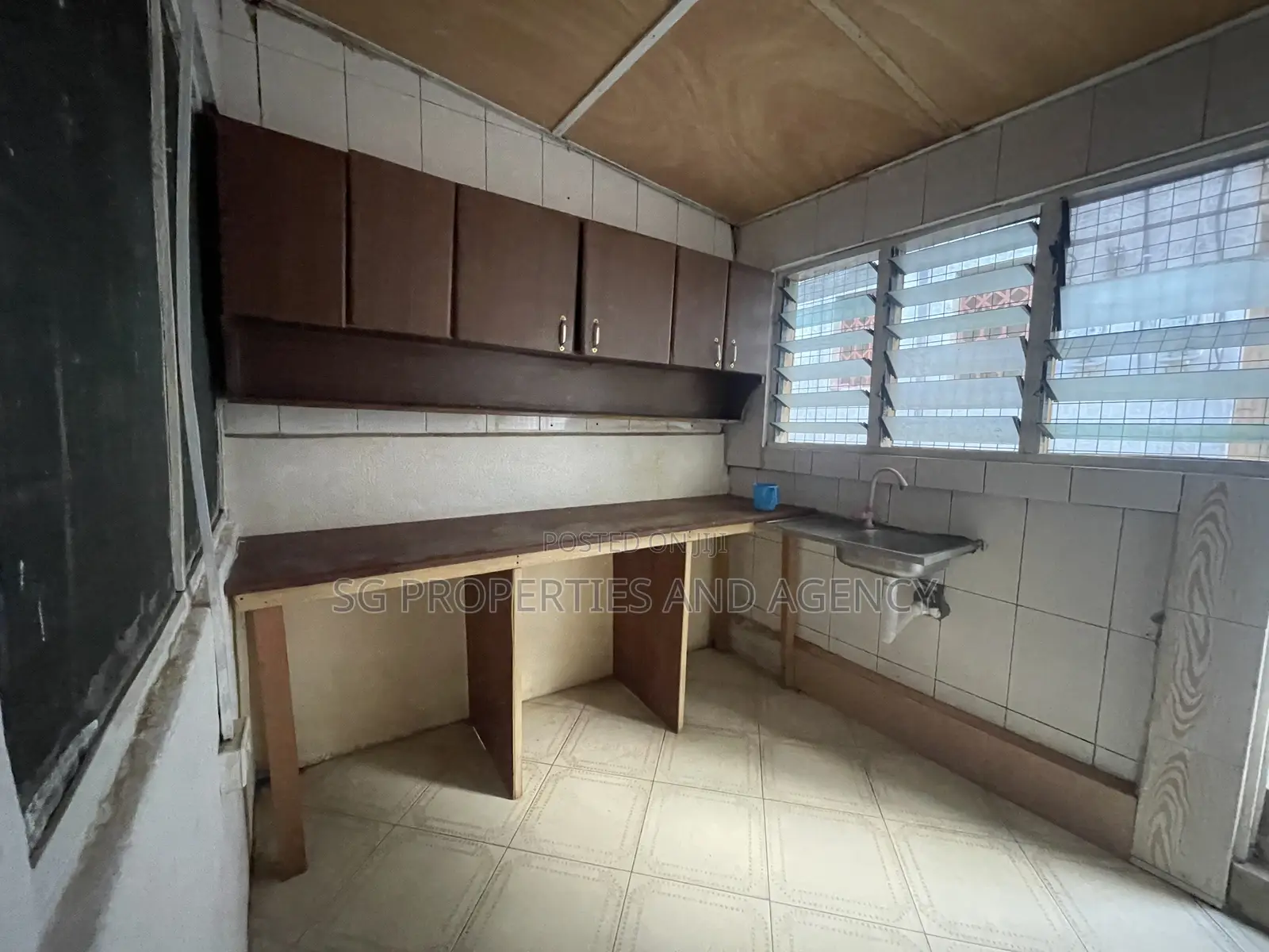 1bdrm Apartment in Batsonaa, Accra Metropolitan for rent