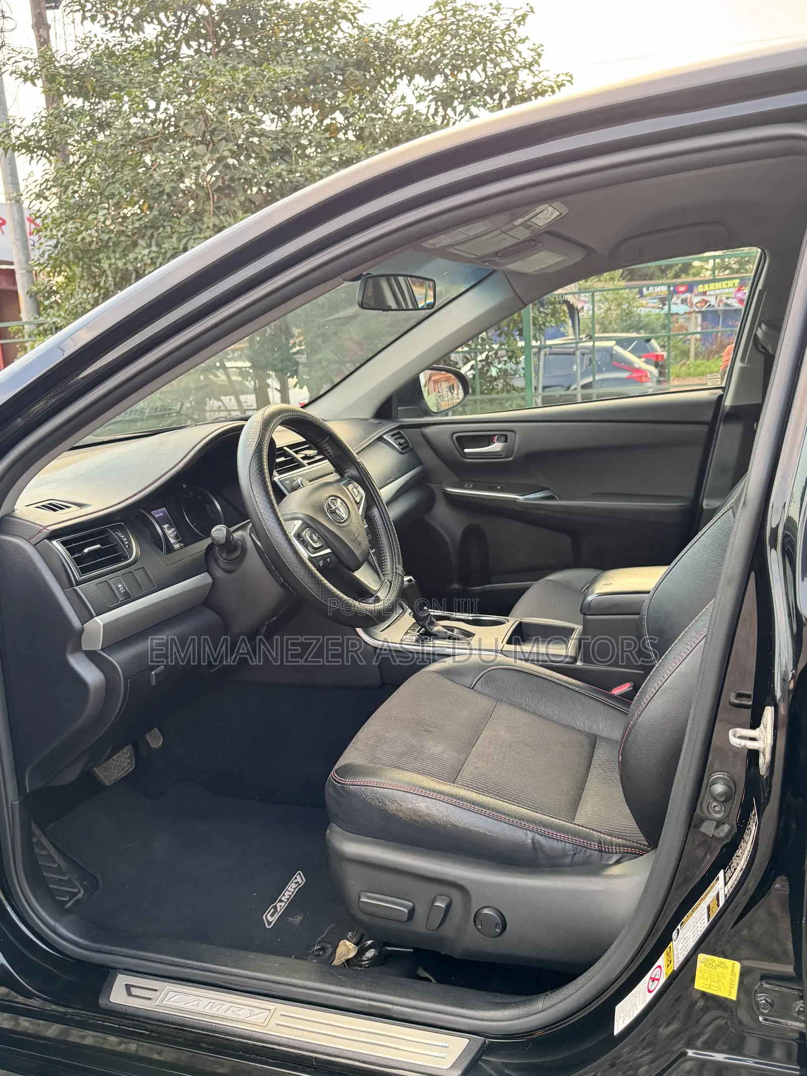 Toyota Camry SE 4dr Sedan (2.5L 4cyl 6A) 2017 Black
