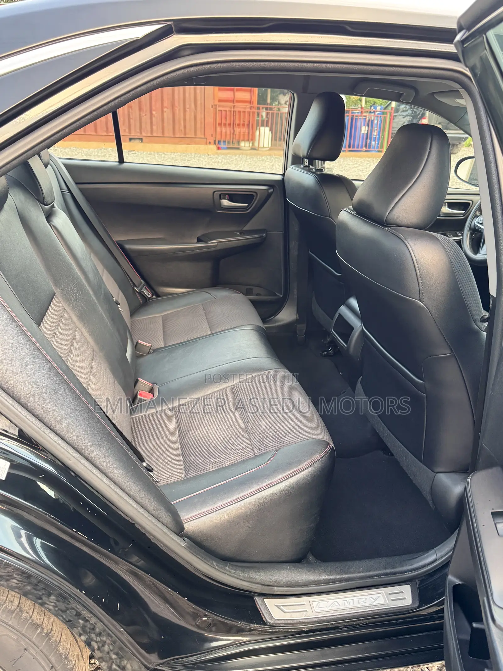 Toyota Camry SE 4dr Sedan (2.5L 4cyl 6A) 2017 Black