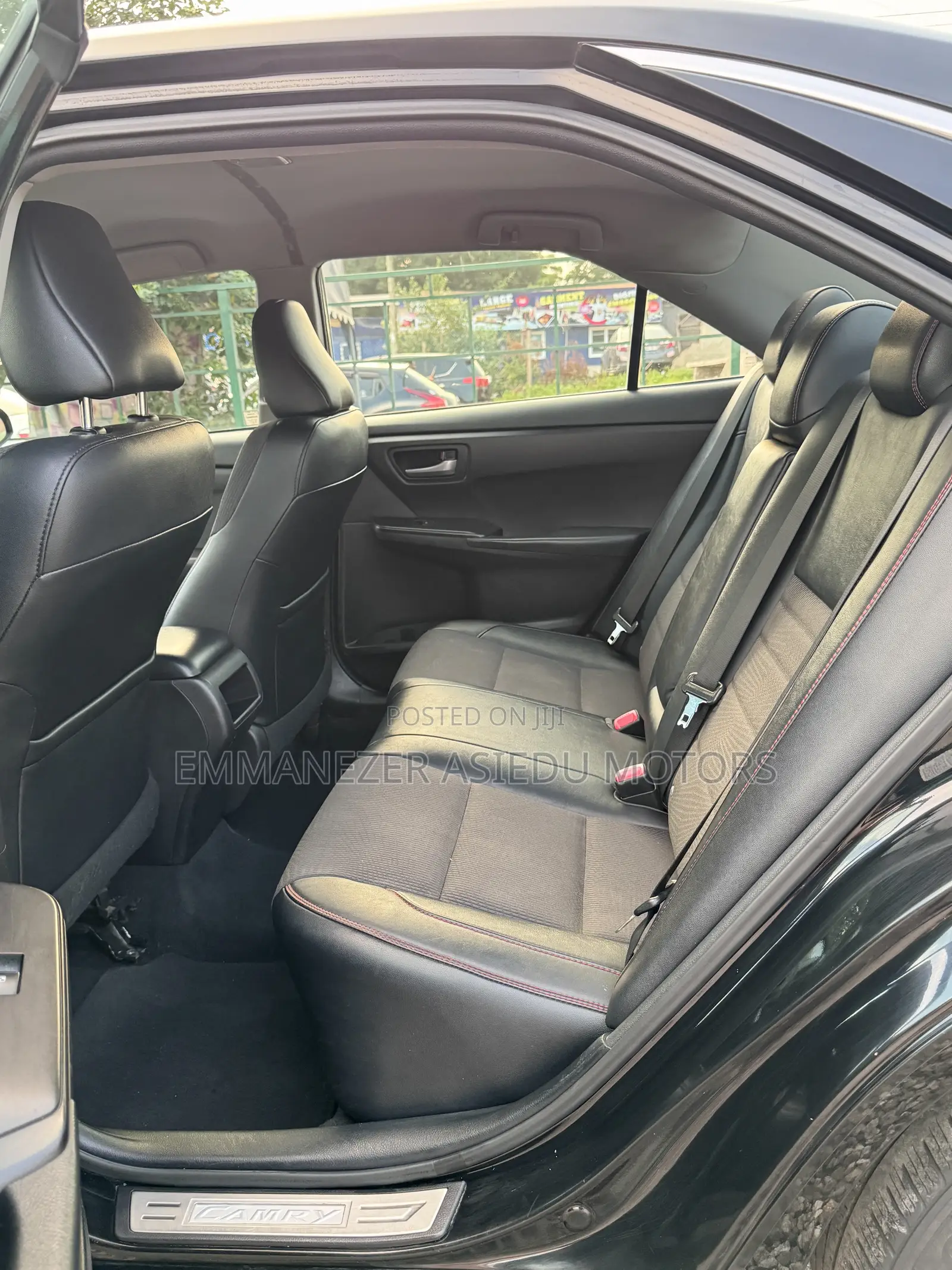 Toyota Camry SE 4dr Sedan (2.5L 4cyl 6A) 2017 Black