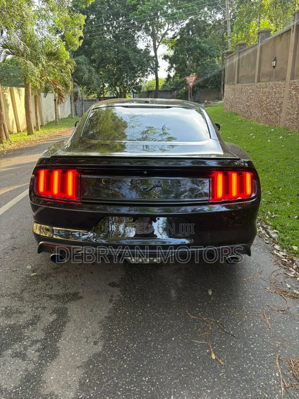 Ford Mustang EcoBoost Premium Fastback 2017 Black