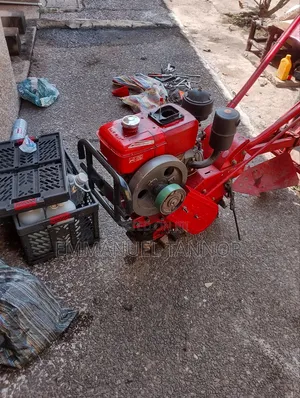 Diesel Crawler Power Tiller, Plower