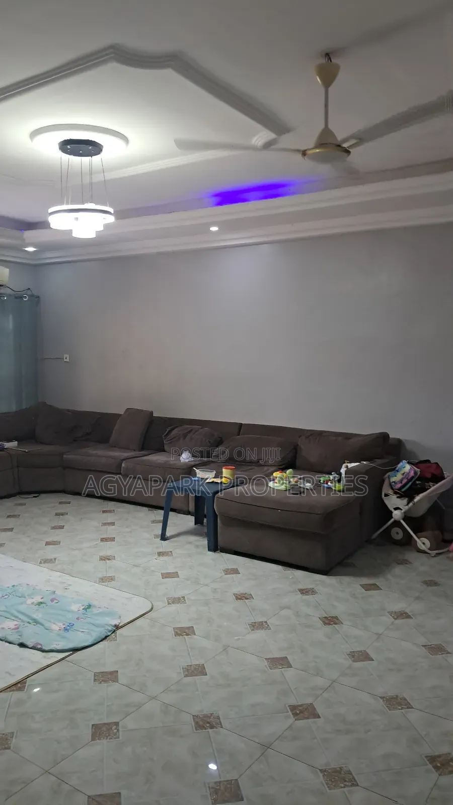 4bdrm Maisonette in Achiaman, Amasaman for sale