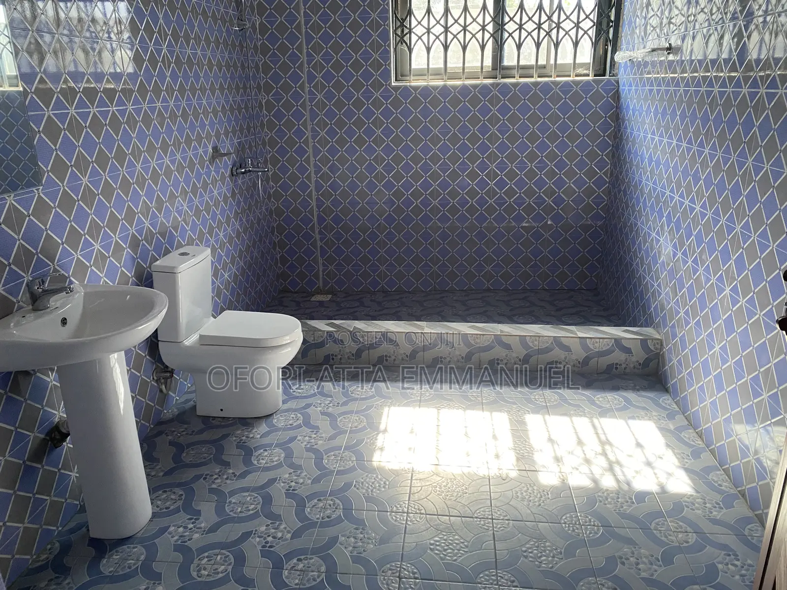 1bdrm Room & Parlour in Amasaman Doblo, Pokuase for rent