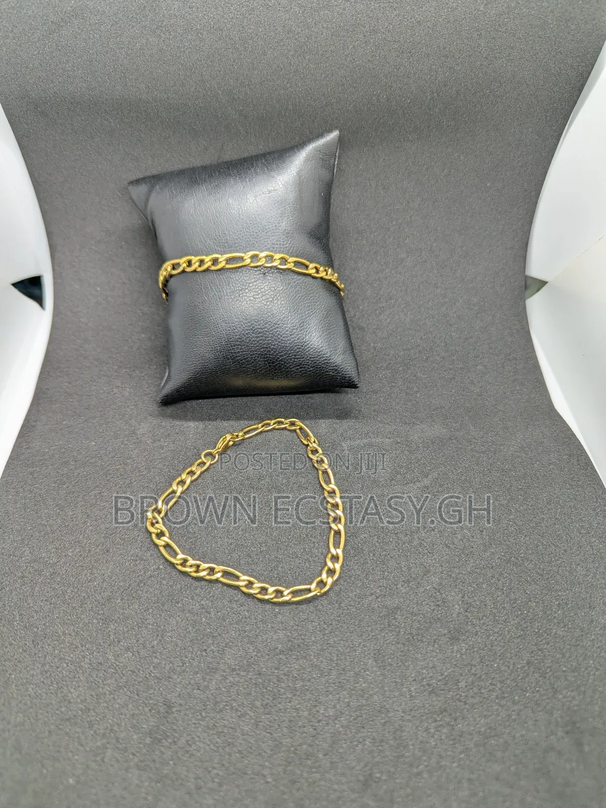 Figaro Linked Chain Bracelets